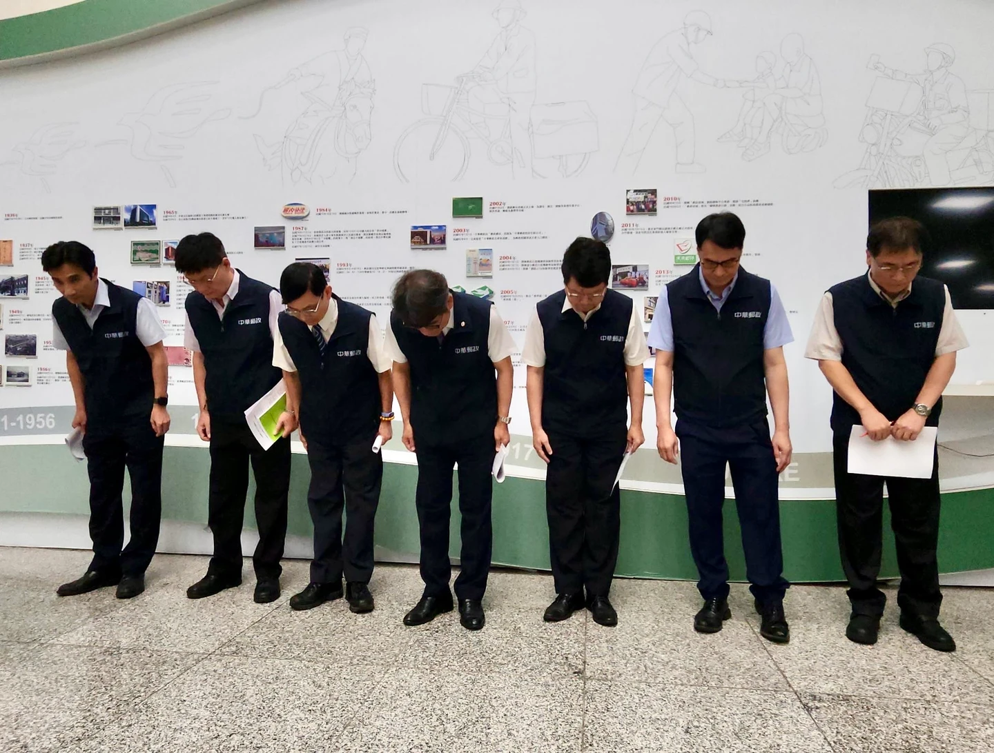 砸200億元蓋A7效能飆4倍卻大出包！大批海大成績單遭退回　中華郵政致歉