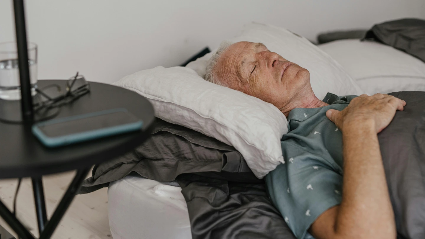 76萬長者靠安眠藥入睡　醫揭愈吃愈多依賴循環