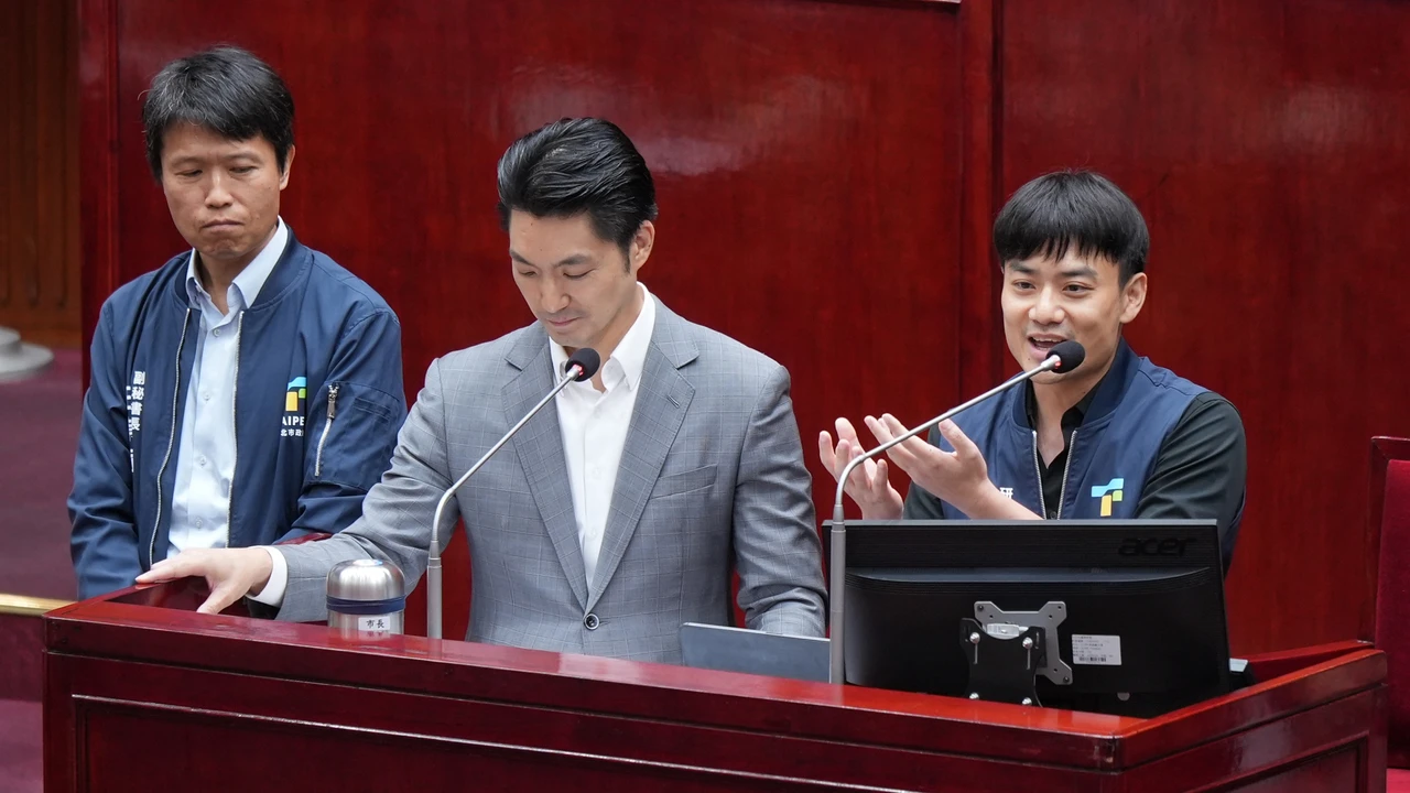 蔣萬安被問無菸人力！何孟樺要求高層加入稽查　殷瑋狂嗆：沒去過的人在要求我？