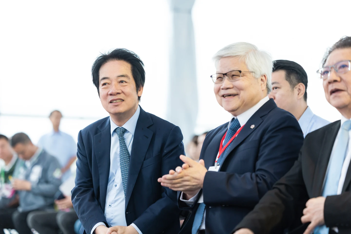 賴清德喊話企業有信心：台灣不缺水電　修法鬆綁吸引國際人才