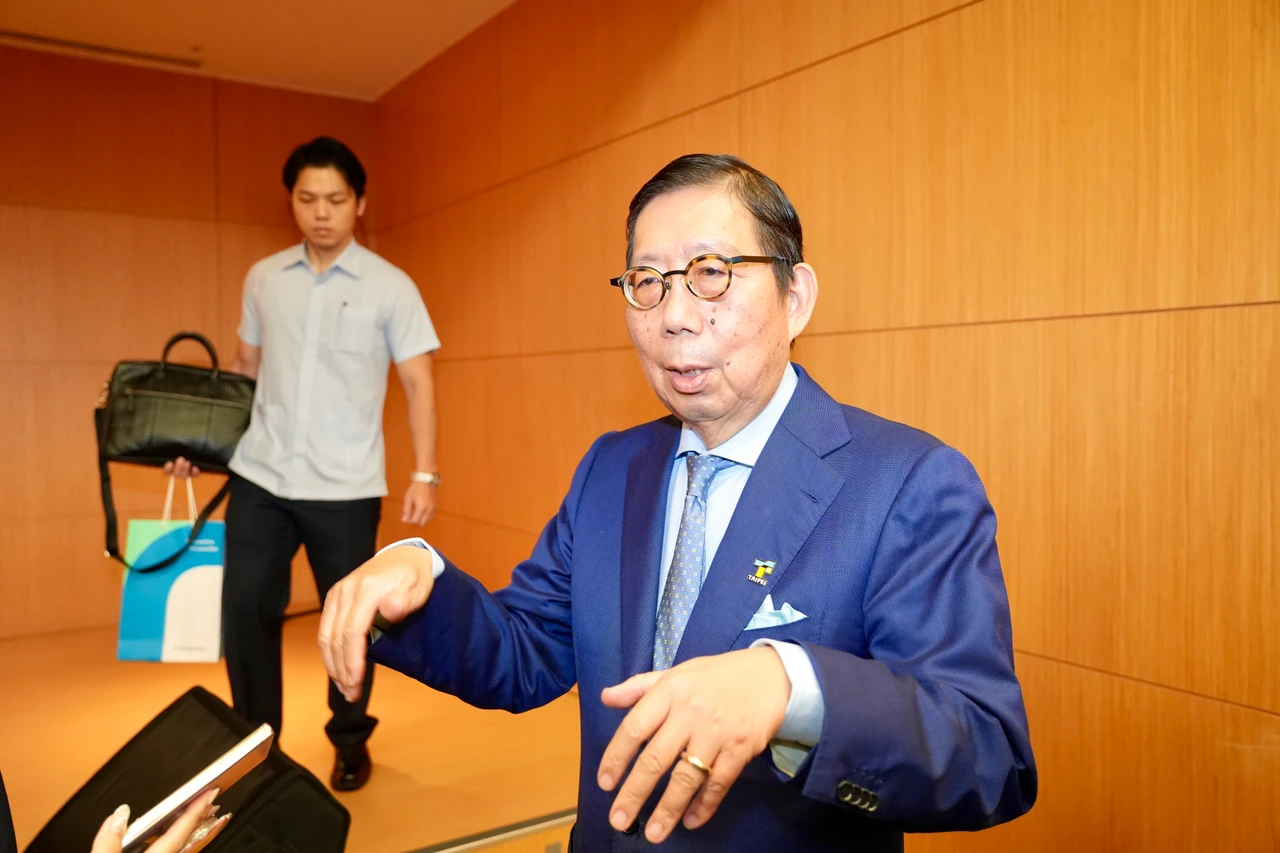 富邦股東會1｜董座蔡明興：明年股利有望優於今年　本益比不到10倍偏低