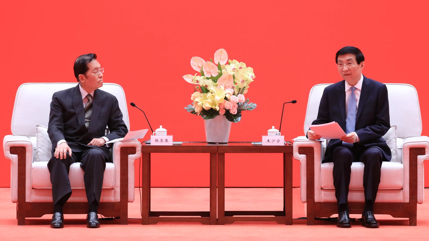 張榮恭見王滬寧同喊一中　陸委會：注意社會觀感！避淪統戰工具