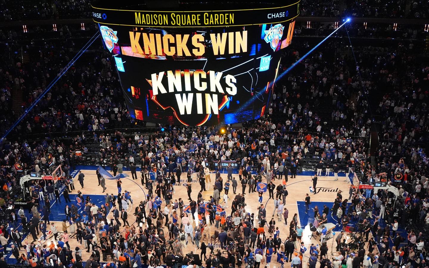 NBA｜總冠軍賽觀看次數破紀錄！馬刺G5主場遭尼克球迷攻佔　教頭續挺福克斯