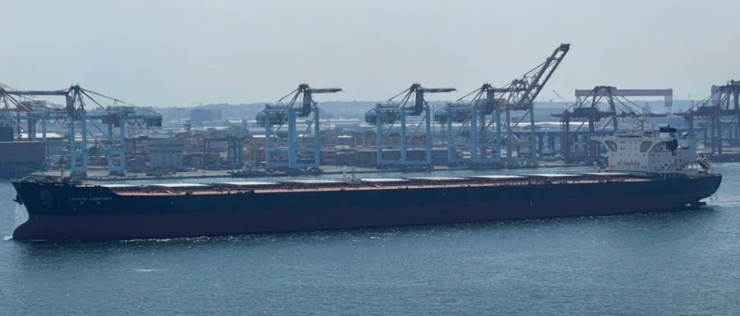 空間沒拉開就急著退！明鴻輪高雄港撞碼頭又釀工作船沉沒　運安會揭3原因