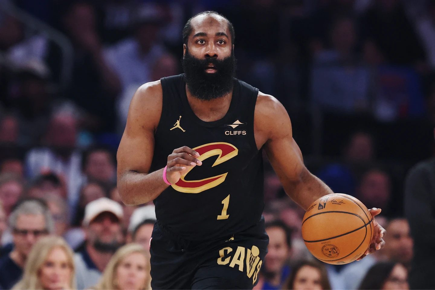 NBA｜「大鬍子」哈登驚傳非法持槍遭逮捕　恐影響自由市場行情