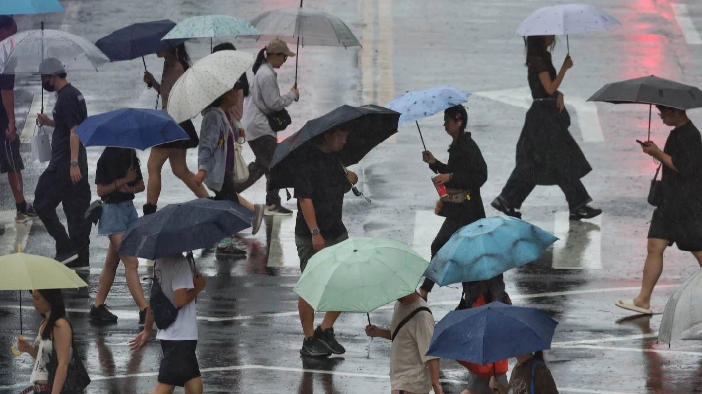 雨勢加劇！南部1行政區緊急宣布「今下午停班停課」