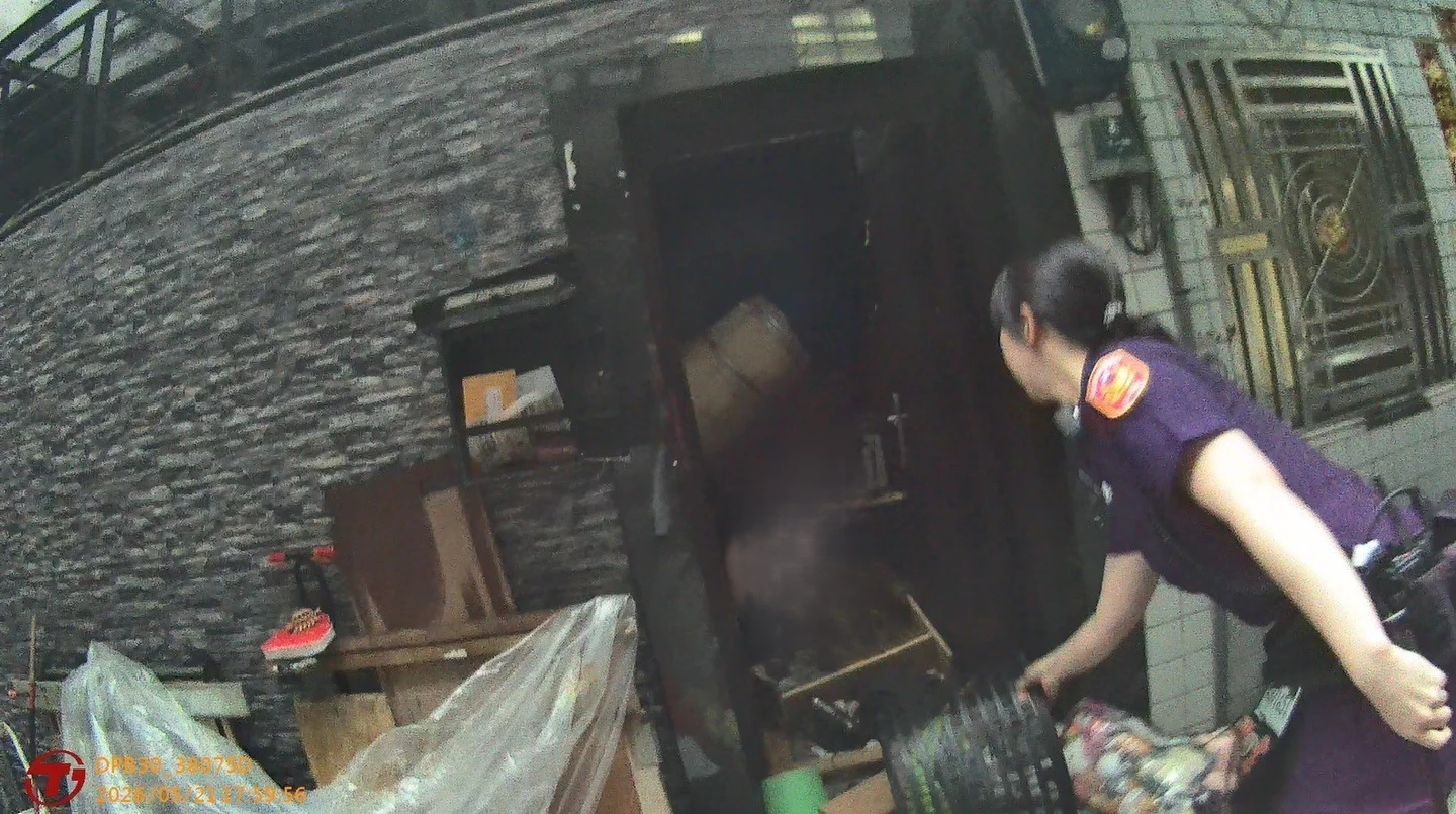 新北去年爆1.4萬件動保案！動保處聯手警出擊　虐狗飼主慘了