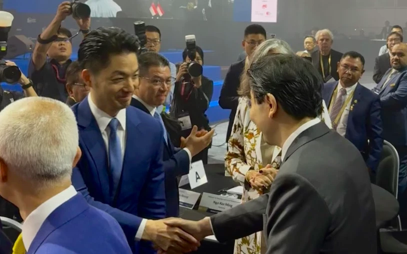 受邀世界城市高峰會！蔣萬安見新加坡總理黃循財握手問候