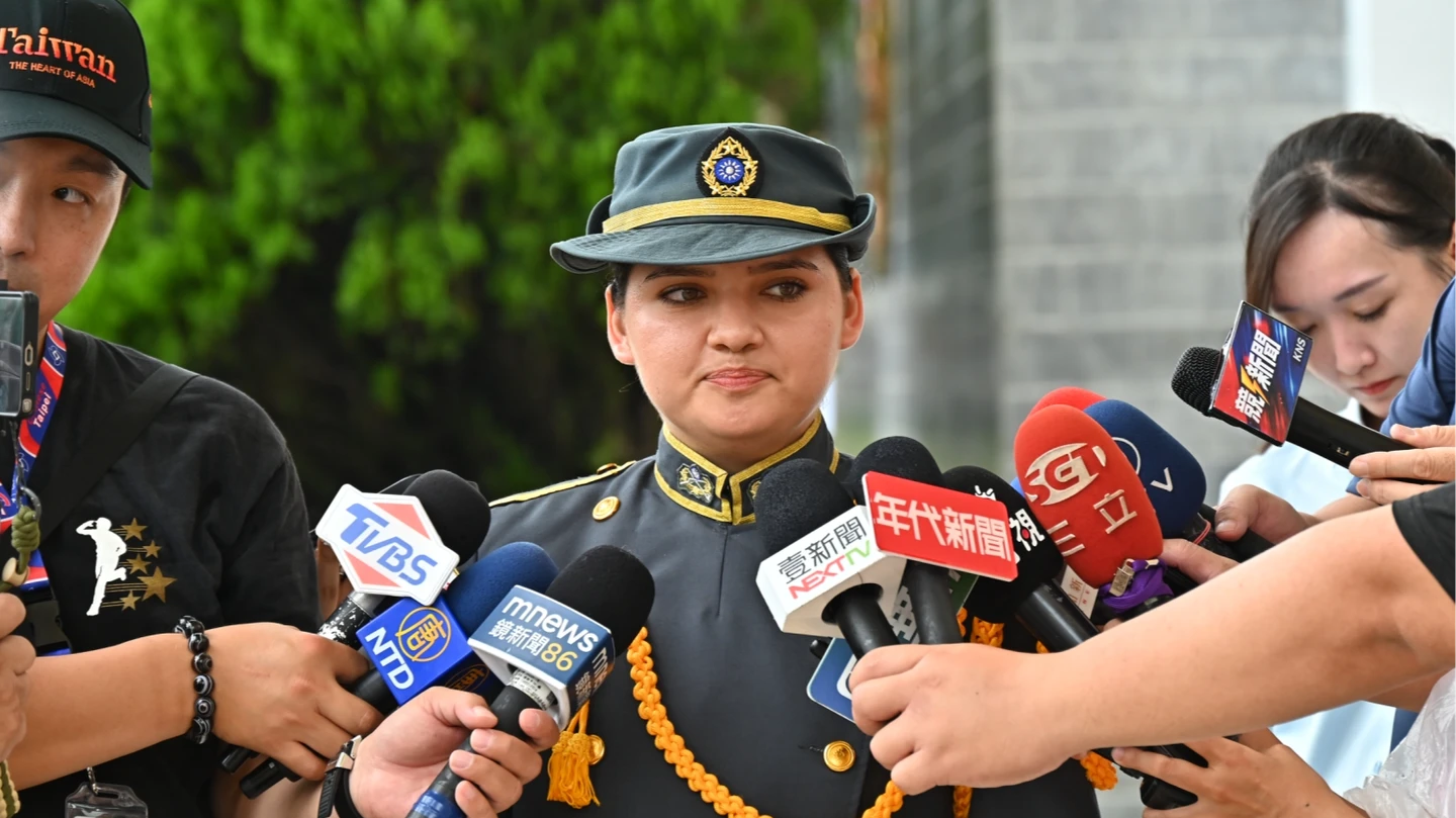 不會中文勇闖台灣！首位巴拉圭女陸官生是她　卡貝拉曝4年蛻變心路歷程