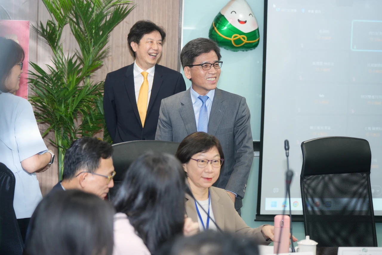 金管會祭兩大鬆綁　搶攻「AI新十大建設」