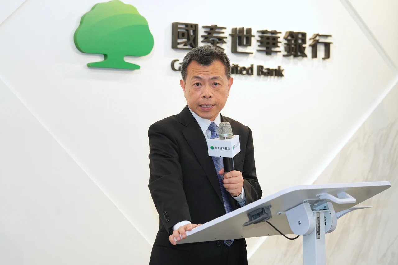 國泰世華銀首席：台股明年上看5萬點　台灣Q2不升息、不放寬房市管制