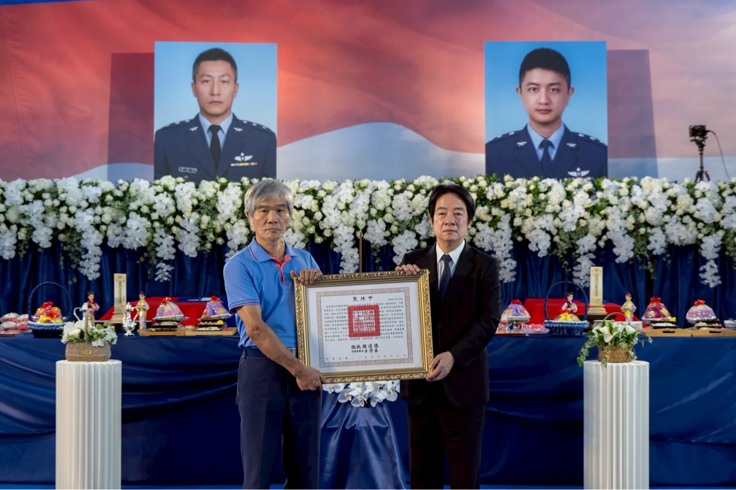 T-34殉職飛官告別式！　賴清德頒褒揚令：任務完成，永遠以你們為榮