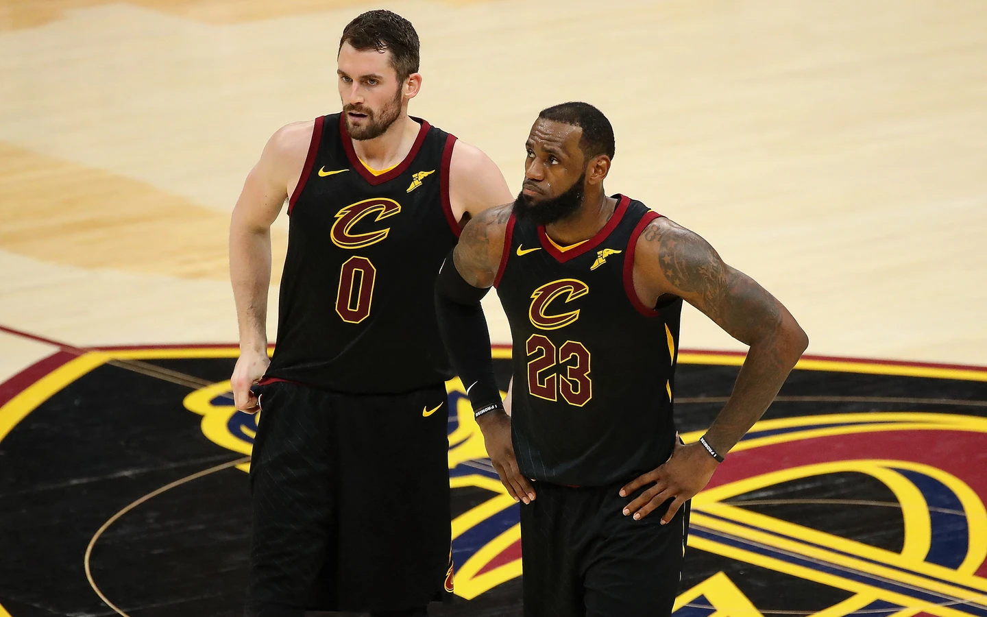 NBA｜自由市場將啟！名記爆料詹皇「極可能」續留湖人　昔日冠軍搭檔也有望加盟