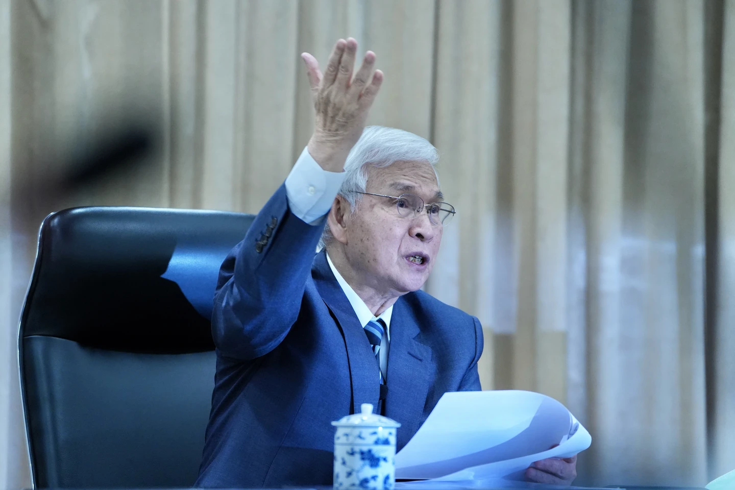 台股「四貸同堂」齊炒股　央行總裁楊金龍：有點誇大