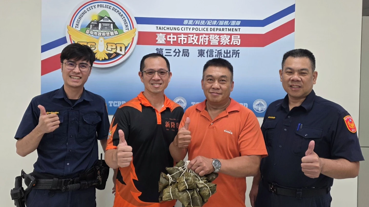 端午粽飄香！民間暖送肉粽慰勞警員　派出所瀰漫濃濃人情味
