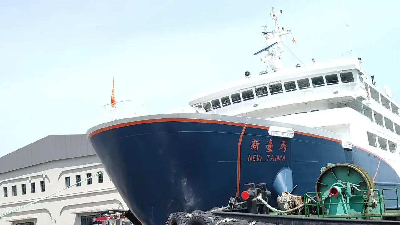新臺馬輪乘客墜海！女子失蹤待救　海巡船艇馳援