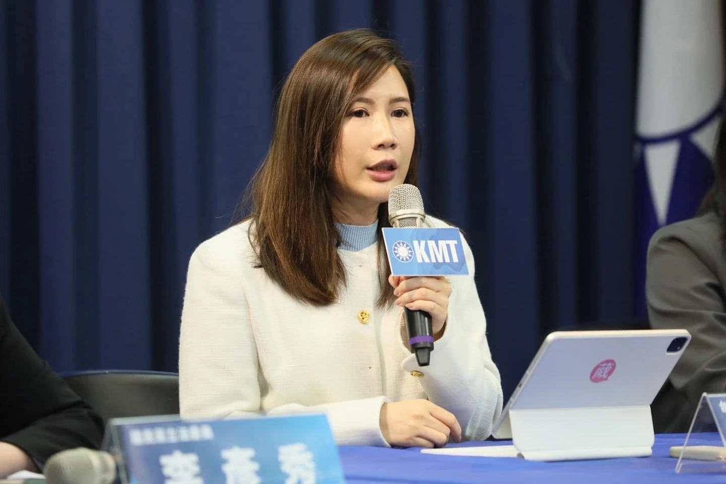 汶汶遭割頸！柳采葳也遭恐怖騷擾逼下樓、幻想家庭生活　曝「為何不報警」最深恐懼