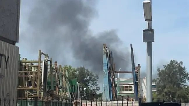 新竹空軍基地傳爆炸聲！黑煙竄天、多輛救護車駛入　住戶驚：房子都在震