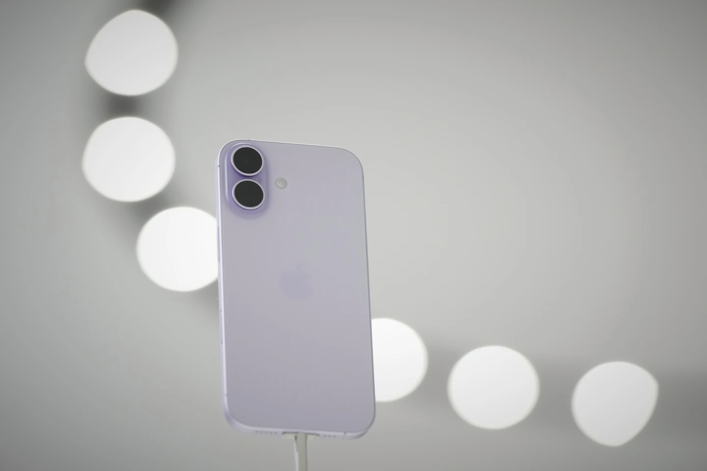 外媒指蘋果最快本周漲價　iPhone 17系列先行調漲、不會等到iPhone 18