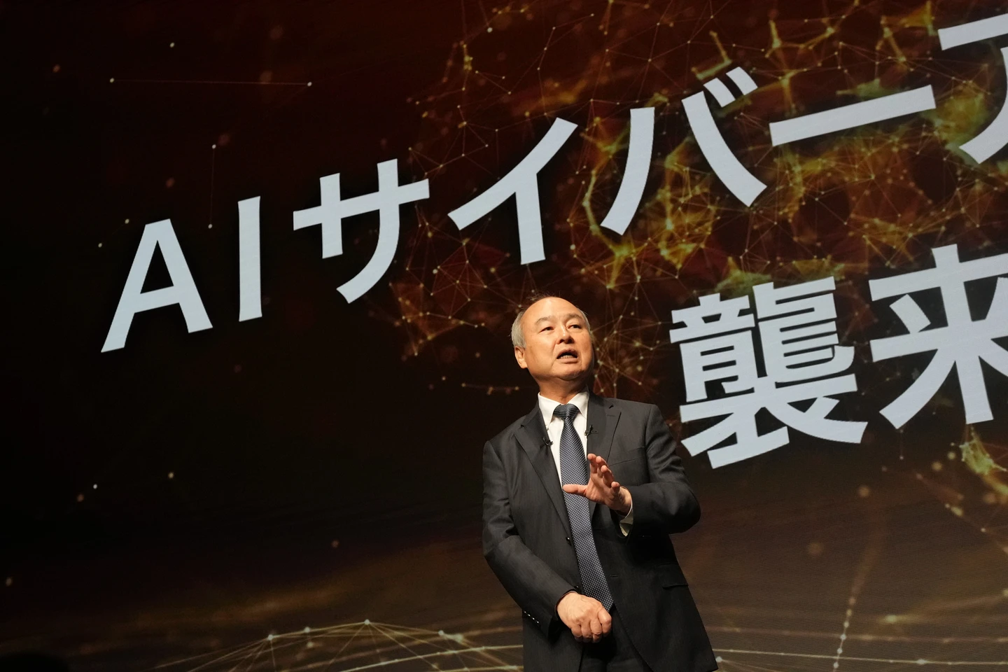 AI發展才剛起步　軟銀孫正義：談論泡沫是「褻瀆」　將延後退休繼續奮鬥