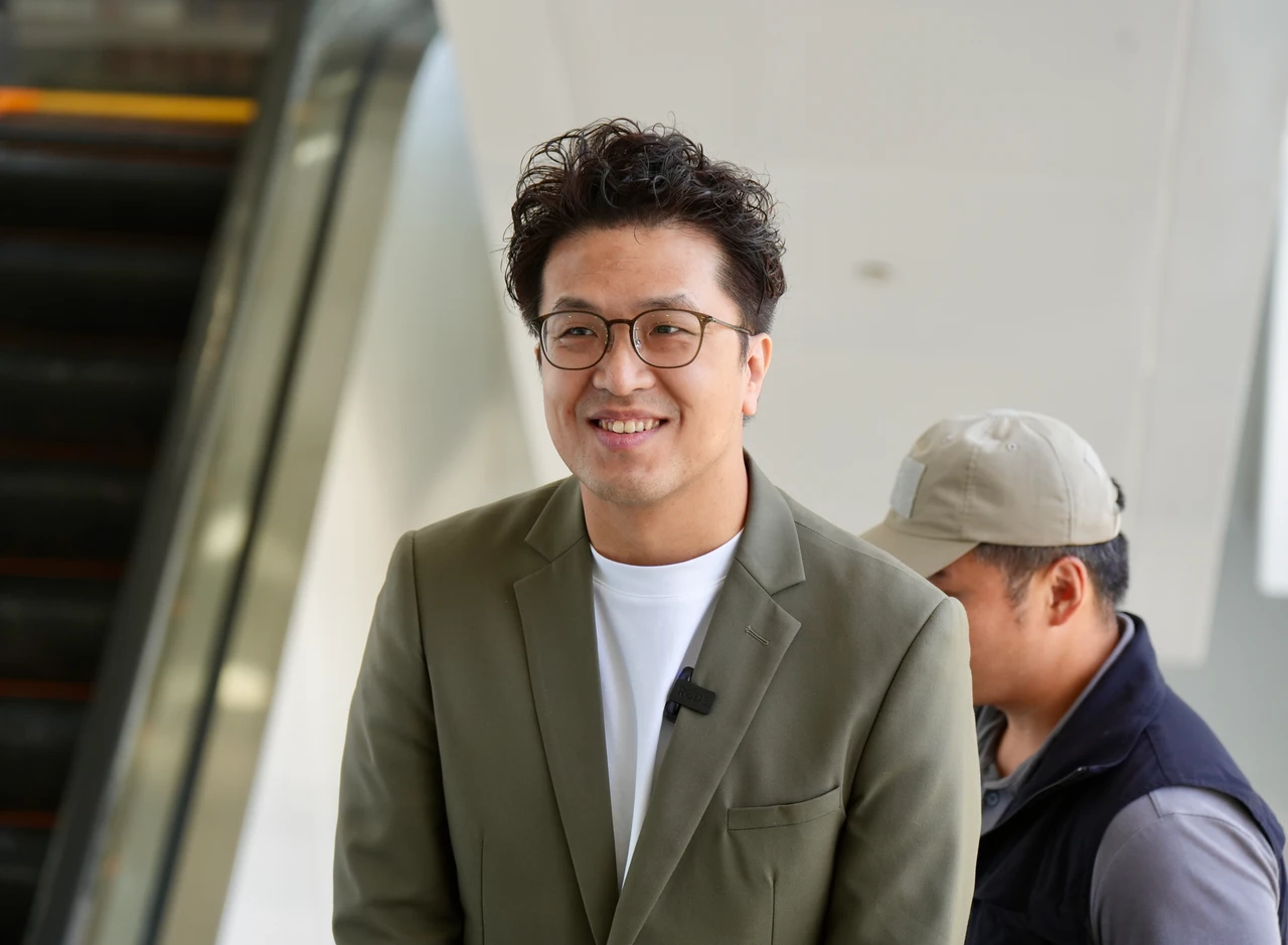 制服地圖創辦人曾盜用學生照　轉操刀競選官網？沈伯洋揭真相
