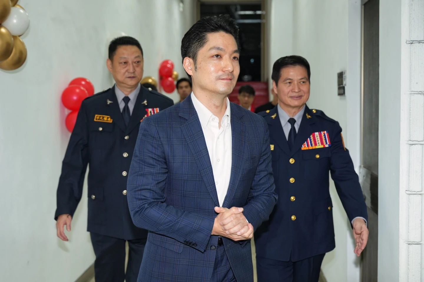 沈伯洋批把台北當表演舞台「有問避答」　蔣萬安：市政問題都具體回應