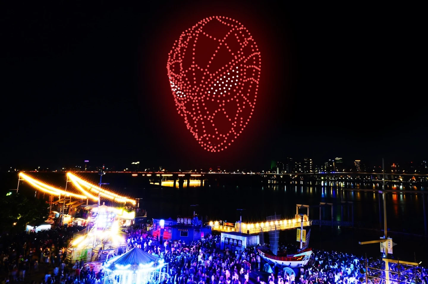 蜘蛛人現身大稻埕夏日節！20分鐘「煙火×無人機秀」點亮夜空　活動亮點一次看