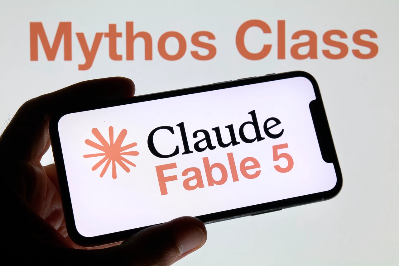 Anthropic最強公開AI模型Fable 5宣告回歸　創首例！遭美政府強制下架兩周半