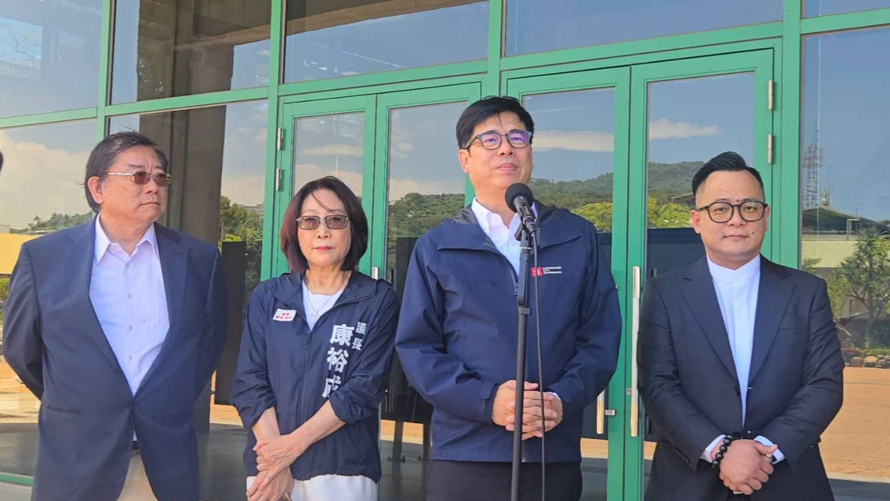 有片｜台北620萬遮陽傘掀熱議　「有些人比較有錢」陳其邁酸：怎麼花不評論