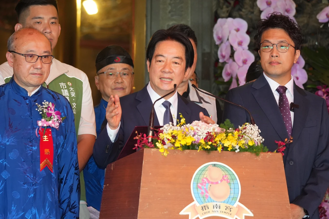 賴清德當面檢討內湖淹水！蔣萬安左右開弓反擊政治口水　暗虧沈伯洋不接地氣