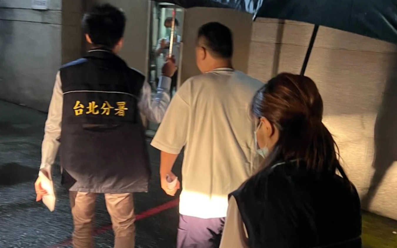 燒肉大亨欠稅6500萬！1年出國8次爽遊杜拜　砸2億買房脫產哭窮遭管收