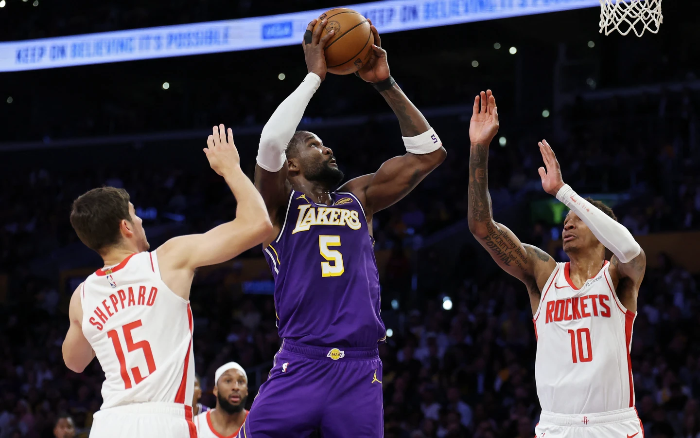 NBA｜湖人再度發動交易！與巫師「1換3」送走中鋒艾頓　換來東契奇前隊友