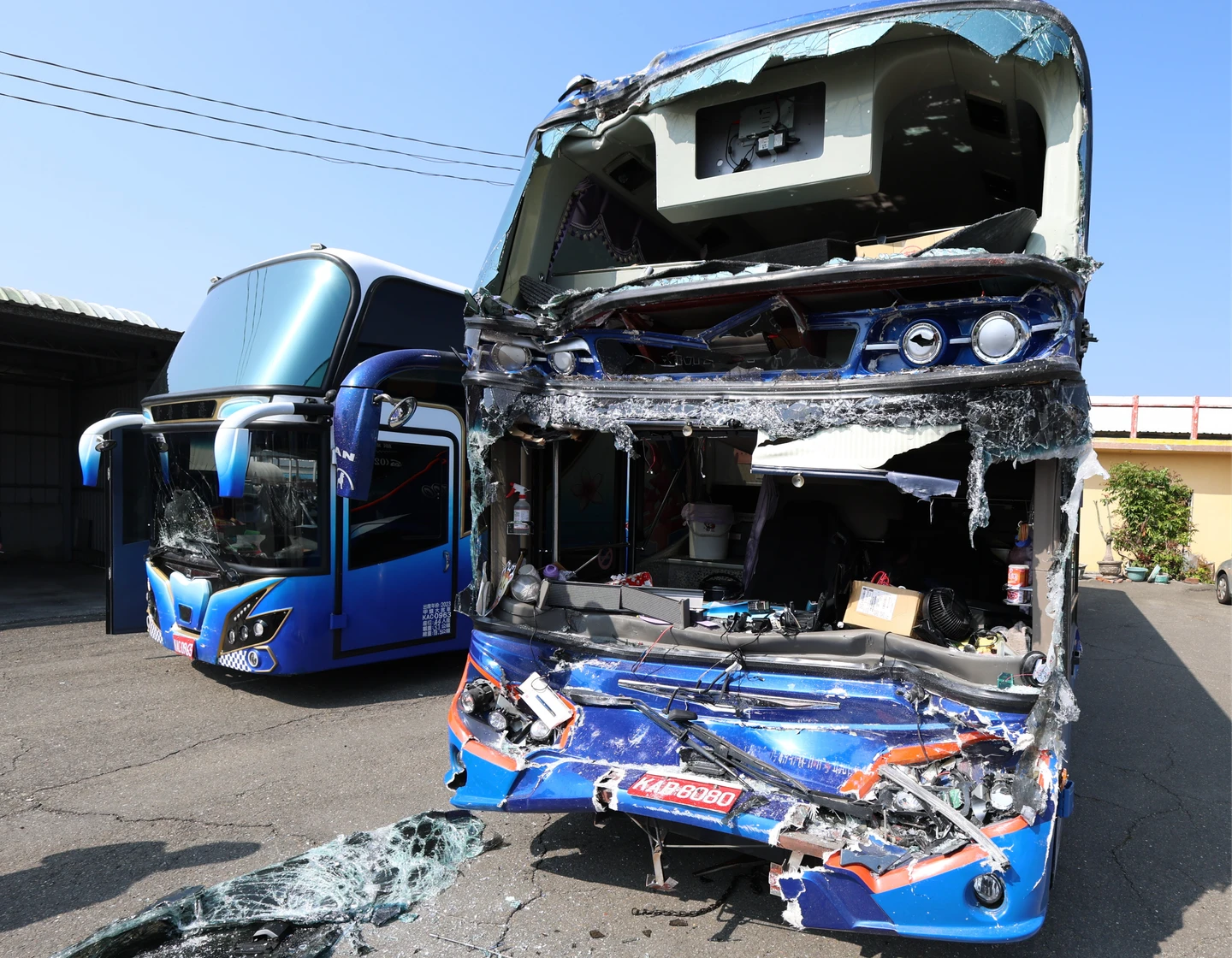 進香團遊覽車追撞27傷！運安會：司機聊天分心又超速、煞車過晚釀禍