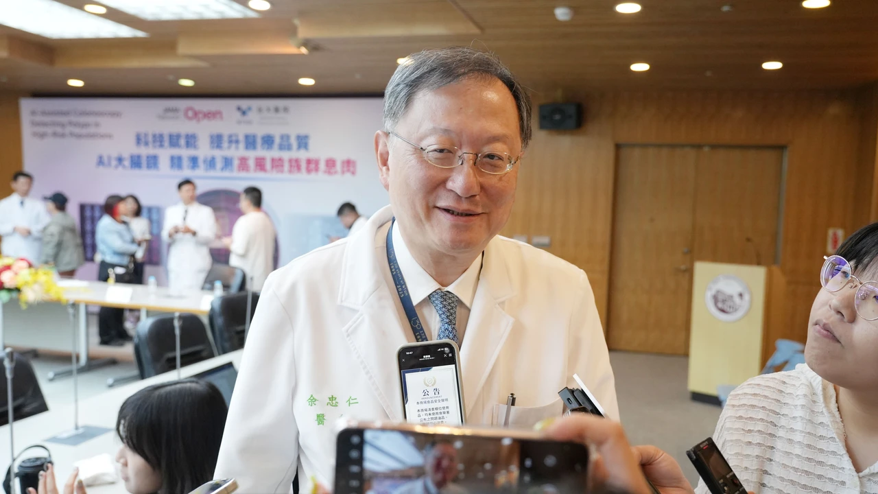吳明賢OHCA住院2周仍未清醒　台大院長余忠仁：現在是最困難的一關