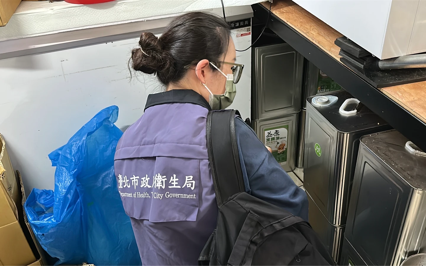 南僑再製問題油流向62店　胖老爹、錢櫃、君悅排骨上榜