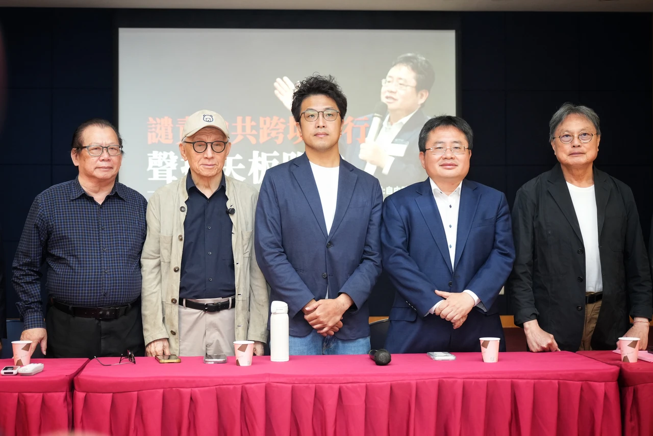 大罷免後首合體！沈伯洋、曹興誠譴責暴力　齊為矢板明夫發聲