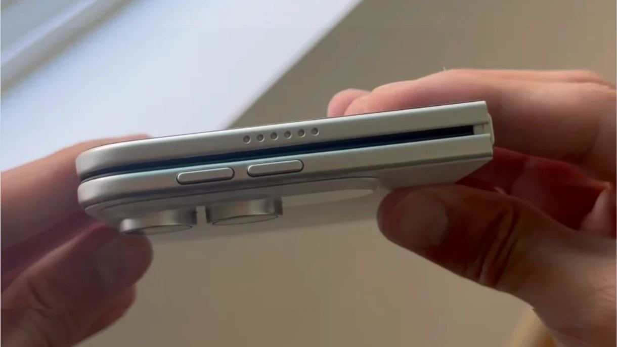 蘋果白色折疊iPhone模型機曝光　搭載2奈米A20 Pro晶片
