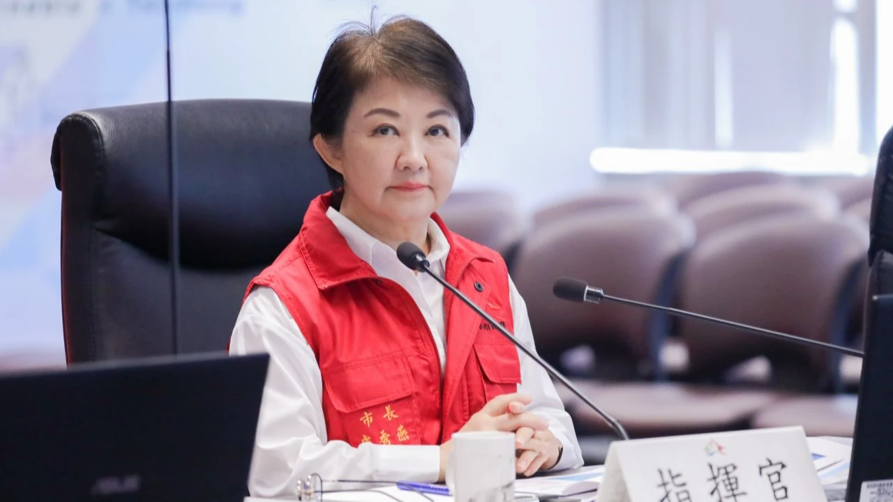 台中颱風假「晚上6點才放」！盧秀燕被罵爆：下班不用回家嗎　市府回應了