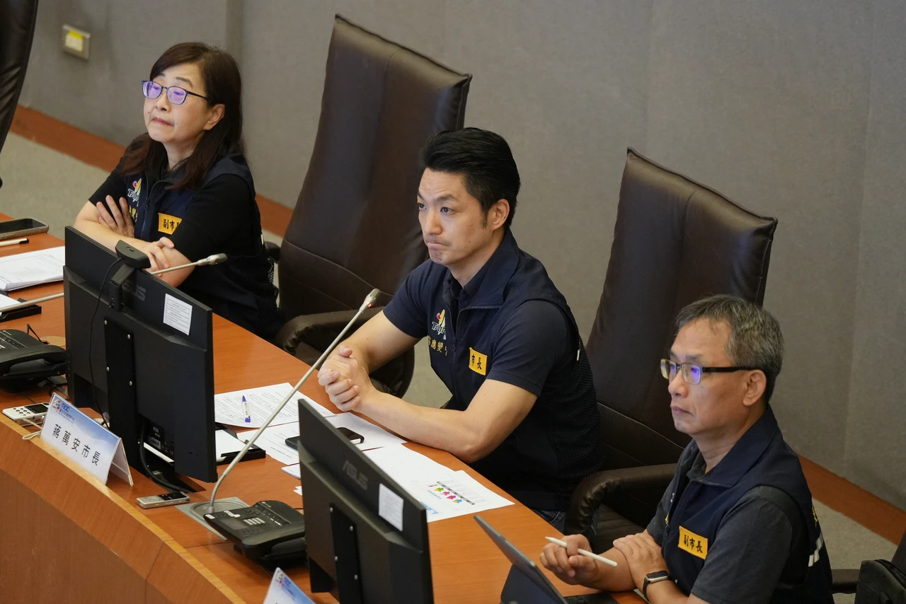 放颱風假為拚連任鋪路？新北晚半小時公布　蔣萬安：決策者不能輕忽對市民的影響