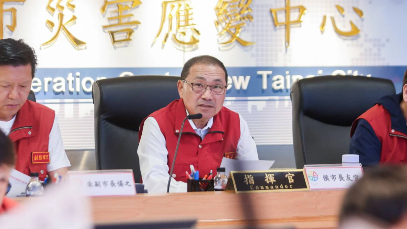 有片｜巴威登陸！新北急撤1677人、564移工　侯友宜：嚴禁戲水觀浪