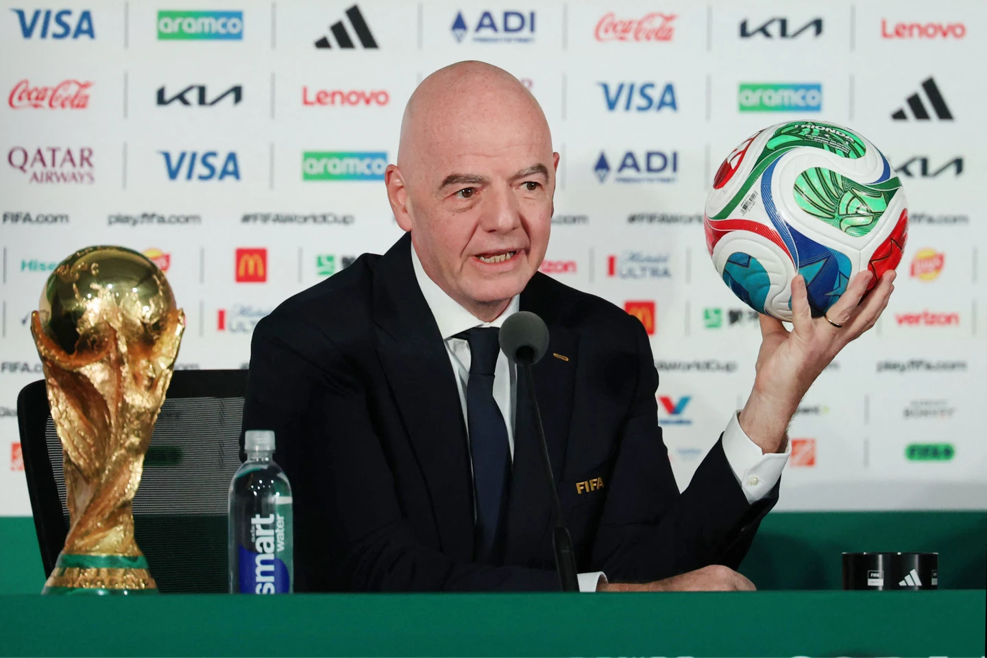 周末精選｜2026世界盃成吸金巨獸　FIFA如何挺過爭議狂賺2890億