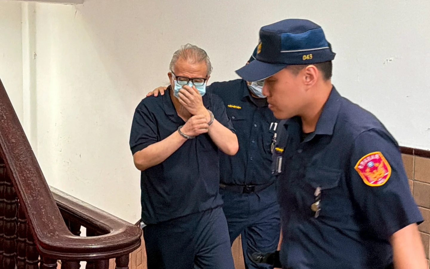 精舍命案主嫌王薀拚無罪！聘前政委羅秉成辯護求交保　批法醫鑑定3大錯誤
