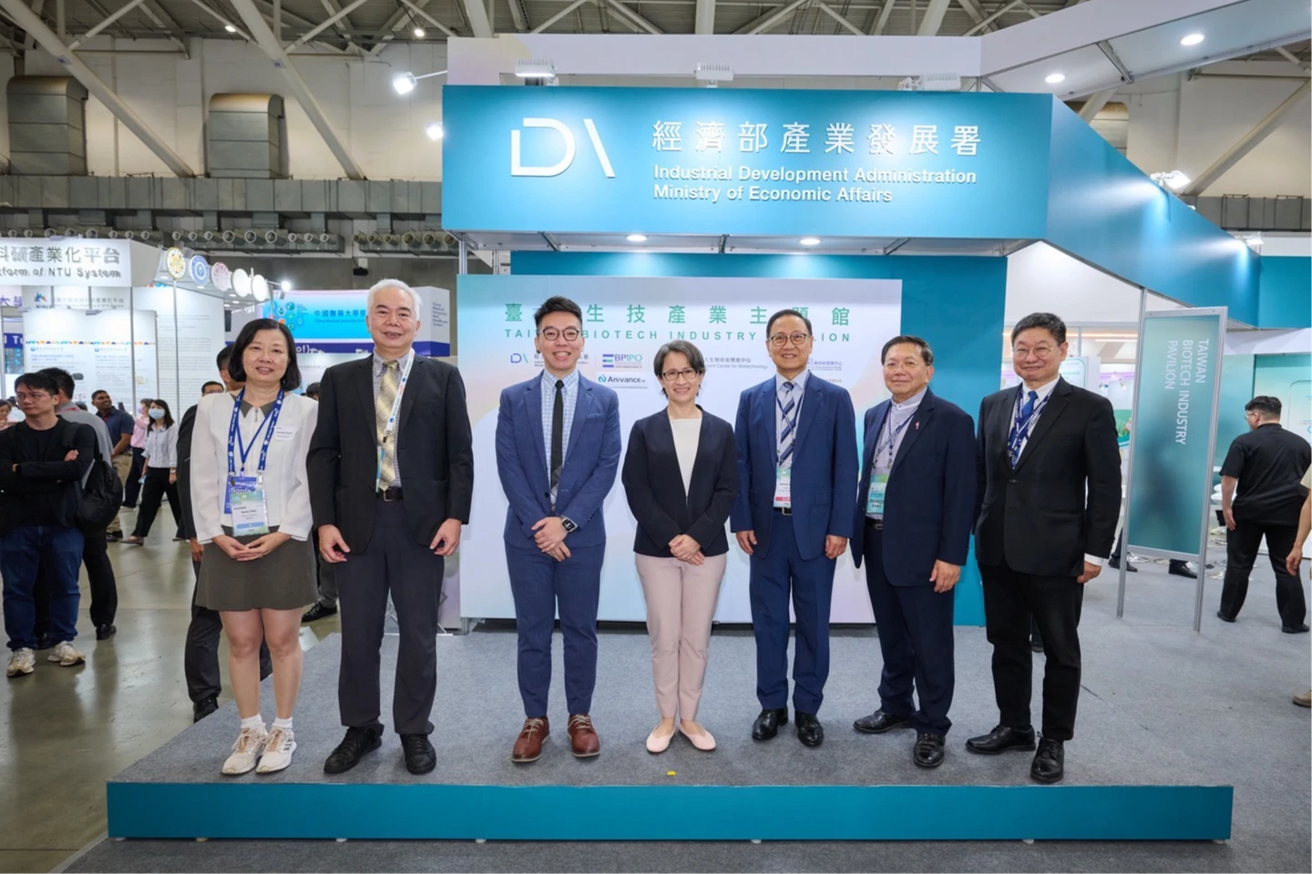 蕭美琴現身亞洲生技大展！　力挺台康、保瑞、藥華藥台灣生醫供應鏈