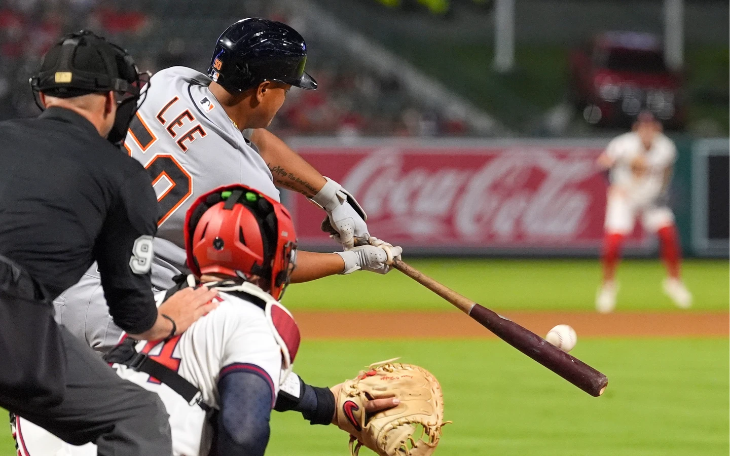 MLB｜李灝宇英雄命！9局上棒打天使明星終結者　猛敲2分打點逆轉二壘安