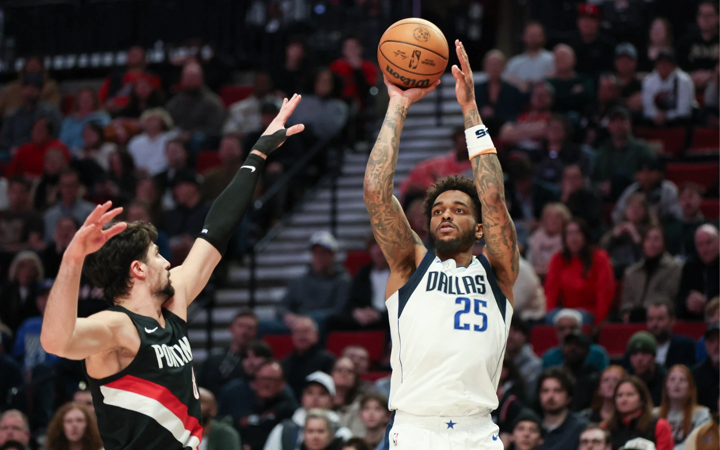 NBA｜備案曝光！若得不到庫明加　湖人有意交易獨行俠前鋒「布朗尼恐成籌碼」