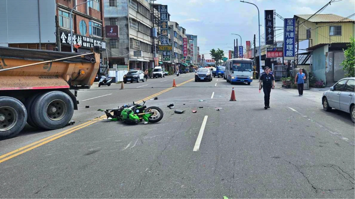 砂石車違規左轉！重機騎士猛撞摔車亡　駕駛酒測0.11依2罪送辦