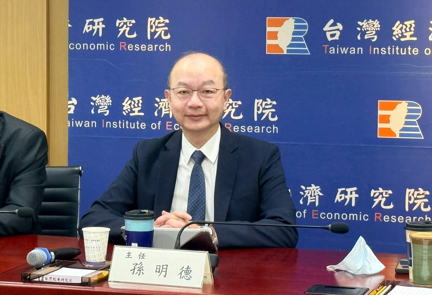 台經院上修台灣GDP至10.38%　學術機構最高