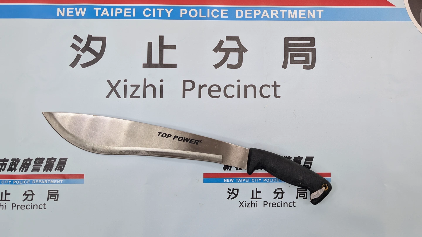 新北爆砍人！23歲男當街中4刀倒地　2男落網殺機曝光