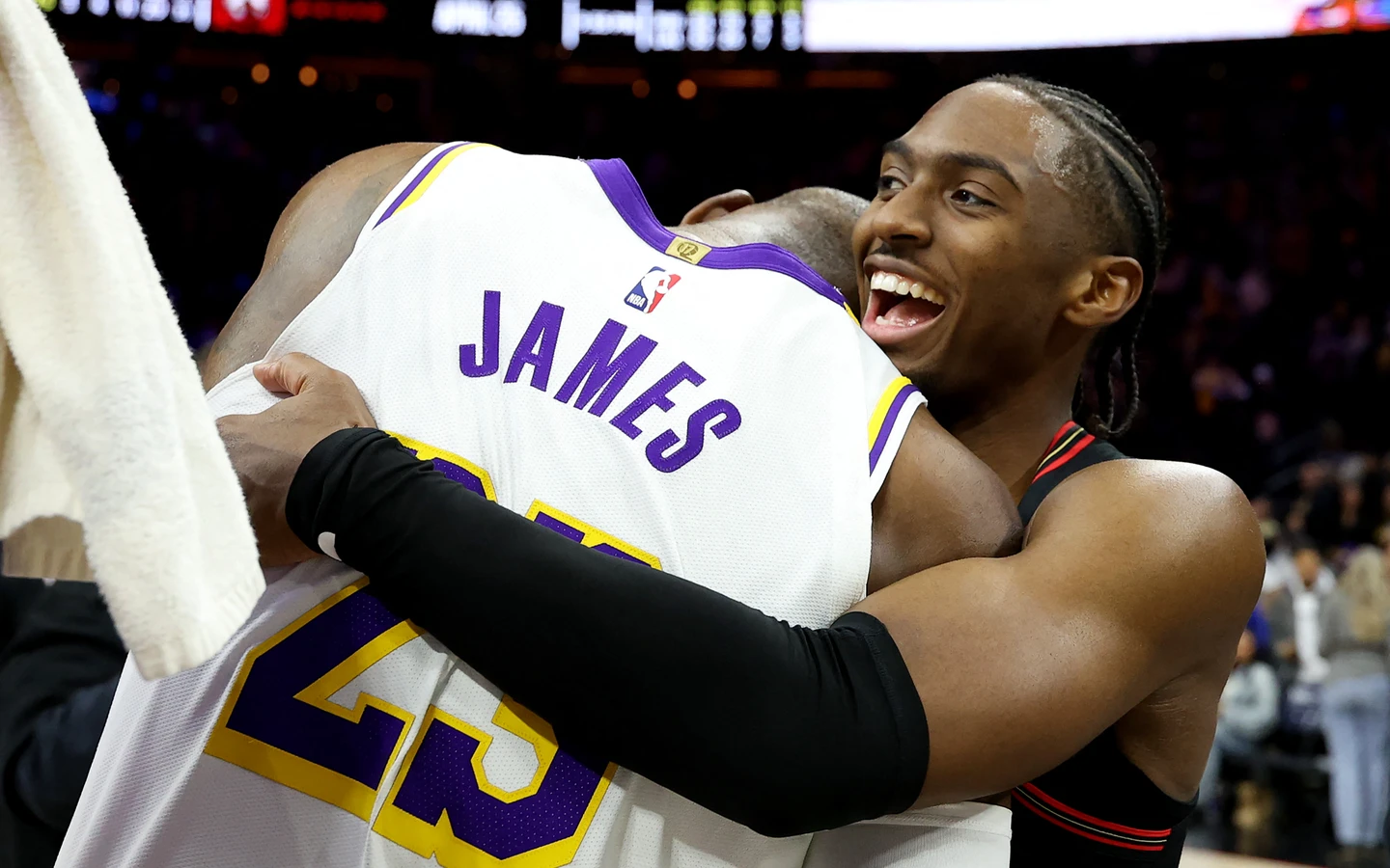 NBA｜詹皇重磅加盟76人！美媒還原招募內幕　布朗曾吐槽布朗尼靠爸「上位」