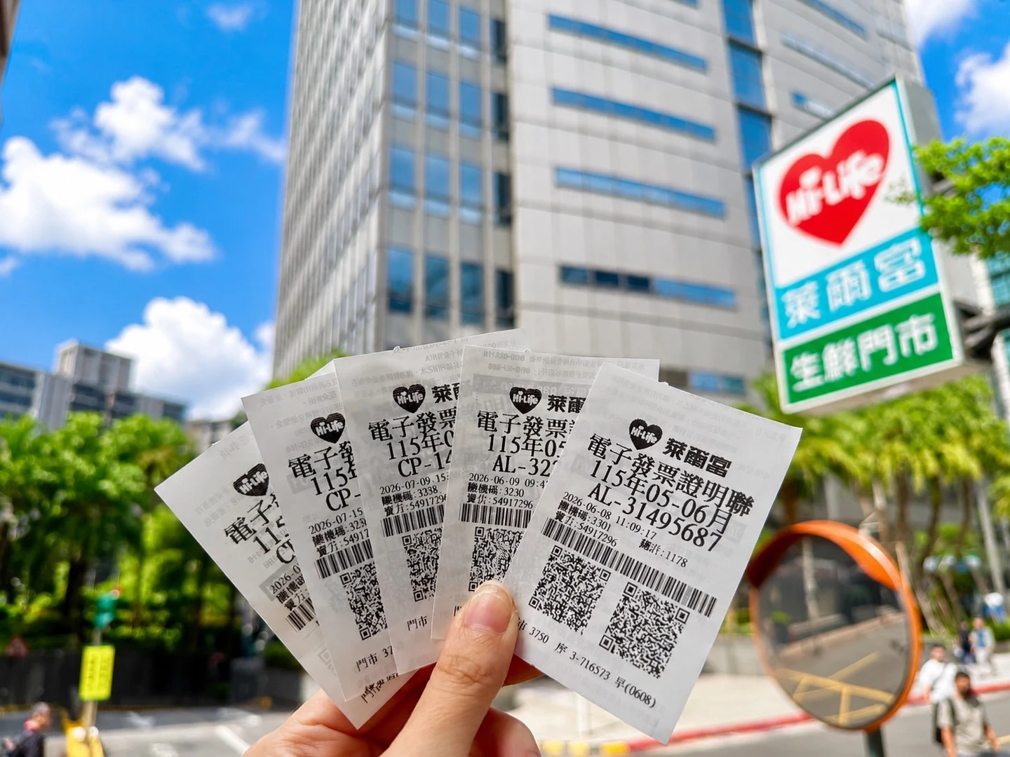 超幸運！萊爾富花49元買孔雀餅乾中千萬　7-11、全聯也開出千萬大獎